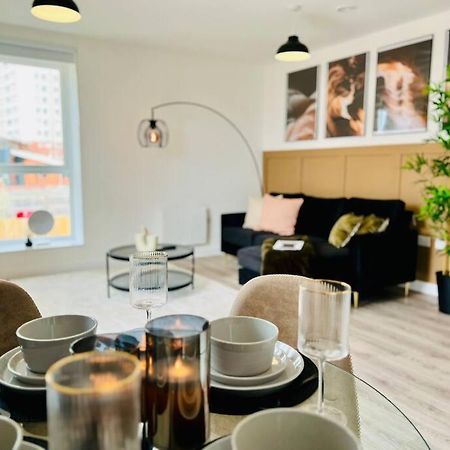 Hessian Lounge -Wyndale- Central 2Br W/Parking Μπέρμιγχαμ Εξωτερικό φωτογραφία
