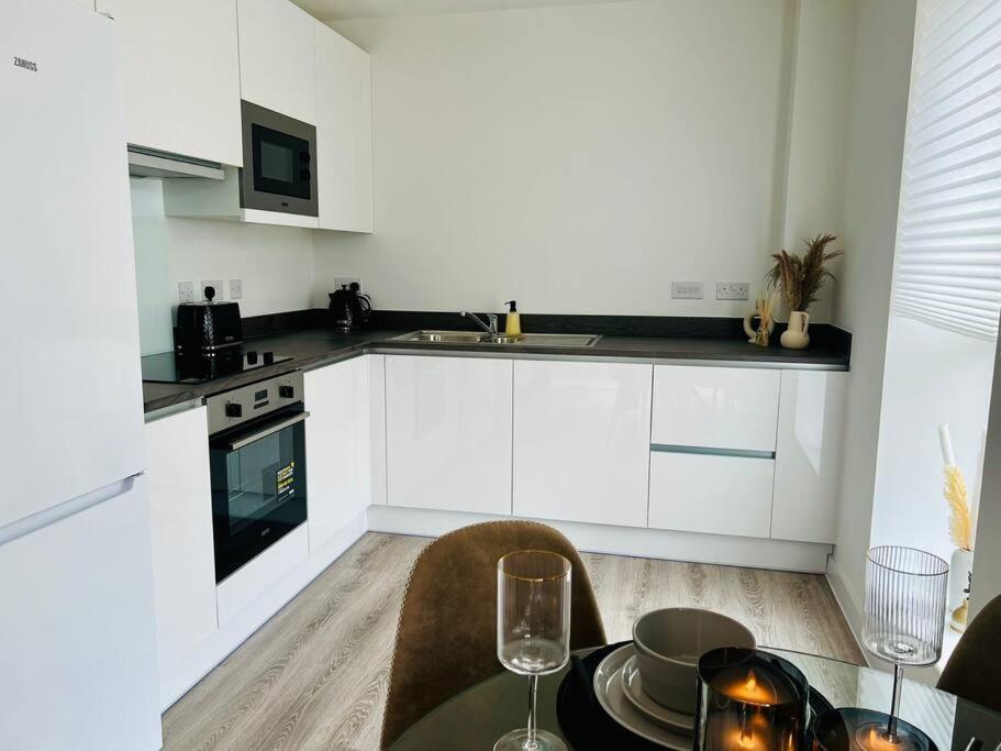 Hessian Lounge -Wyndale- Central 2Br W/Parking Μπέρμιγχαμ Εξωτερικό φωτογραφία