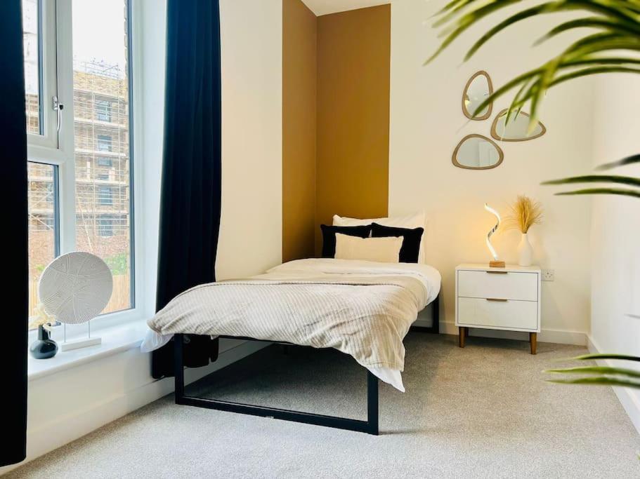Hessian Lounge -Wyndale- Central 2Br W/Parking Μπέρμιγχαμ Εξωτερικό φωτογραφία