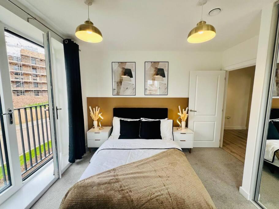 Hessian Lounge -Wyndale- Central 2Br W/Parking Μπέρμιγχαμ Εξωτερικό φωτογραφία